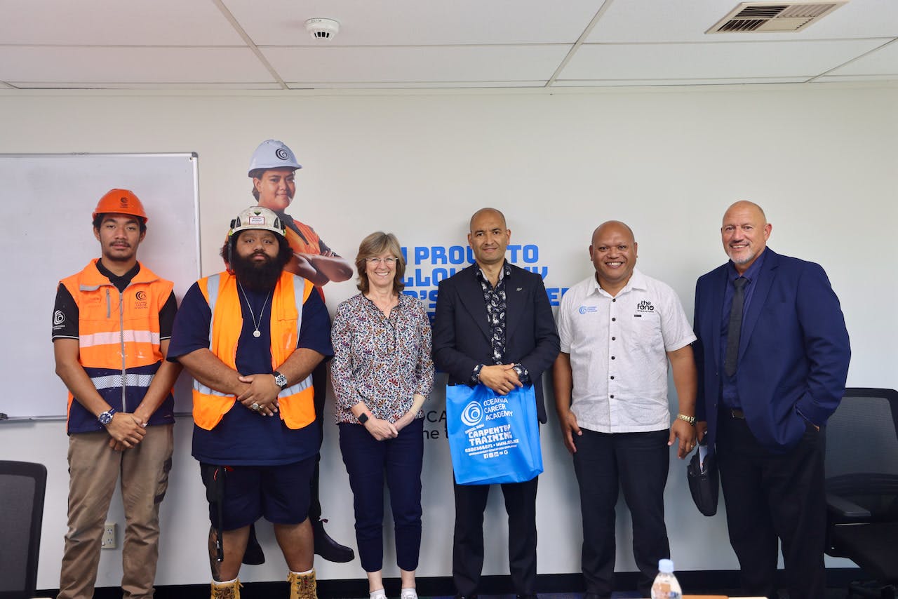 Hon. Tama Potaka visits Oceania Career Academy
